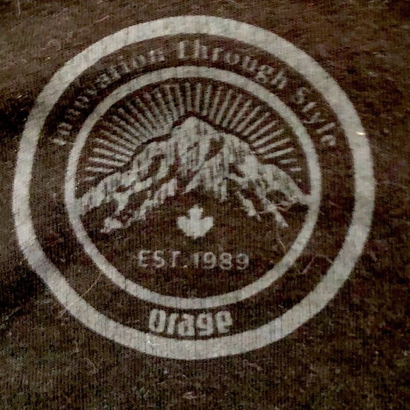 Black Orage Mountain tee - Picture 2 of 3